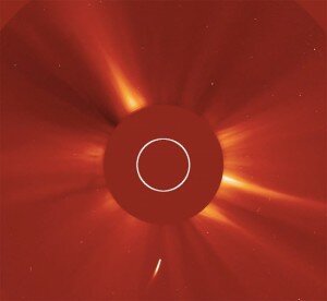 Столкновение кометы с Солнцем