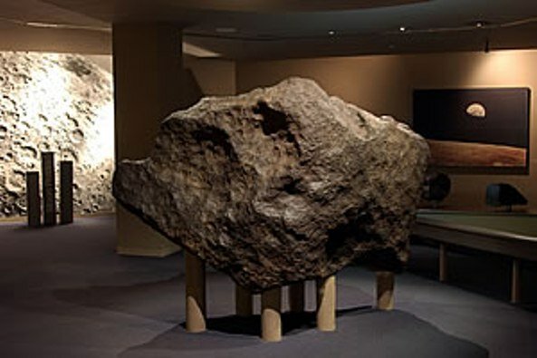 Один из фрагментов метеорита Кейп-Йорк