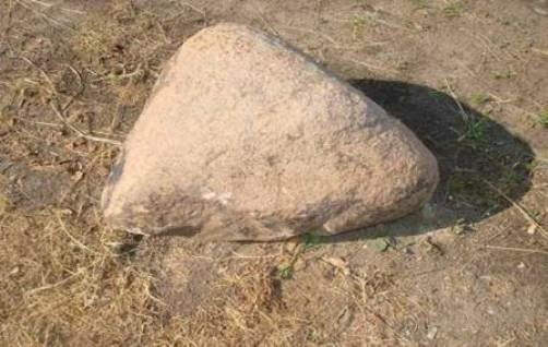 Камень, найденный на пашне