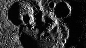 На южном полюсе Меркурия обнаружен «Микки Маус»