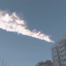 Метеориты в Челябинском небе